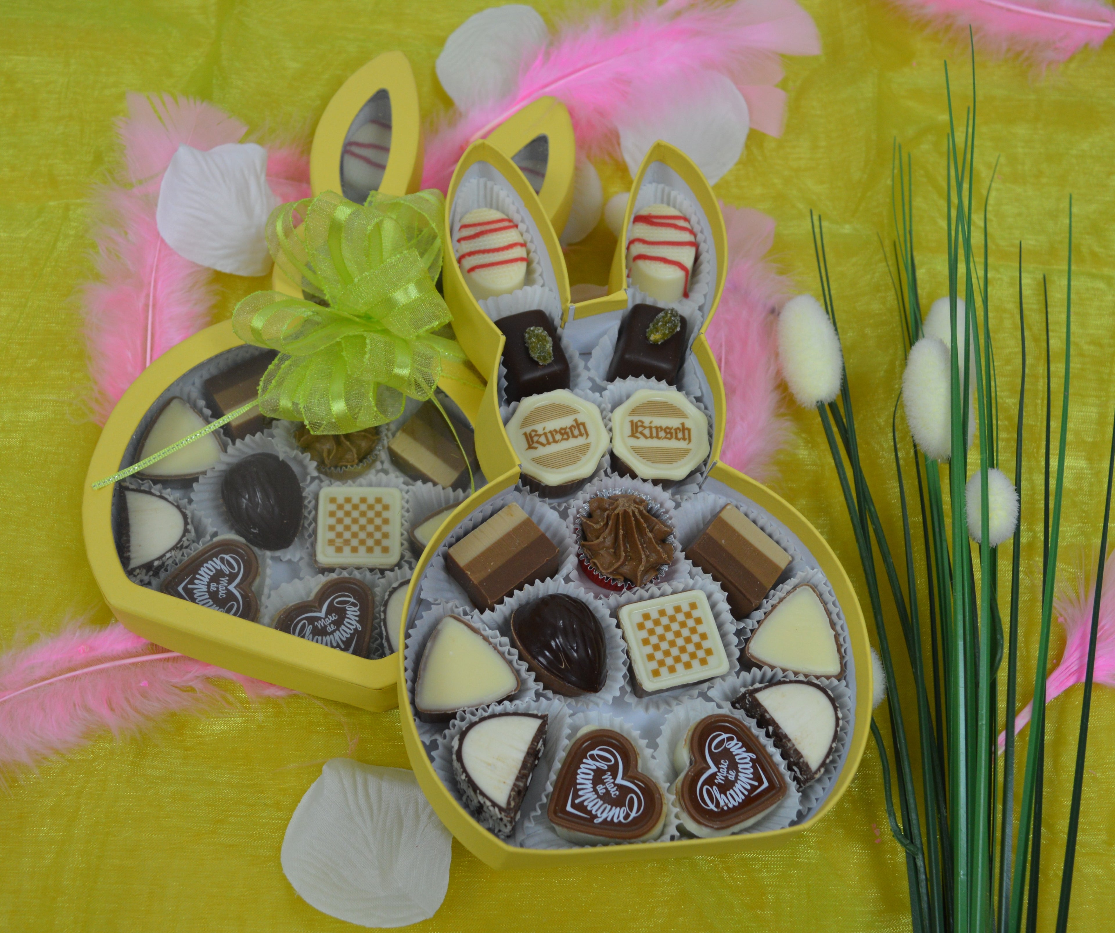 Pralinen in Osterhasen-Schachtel