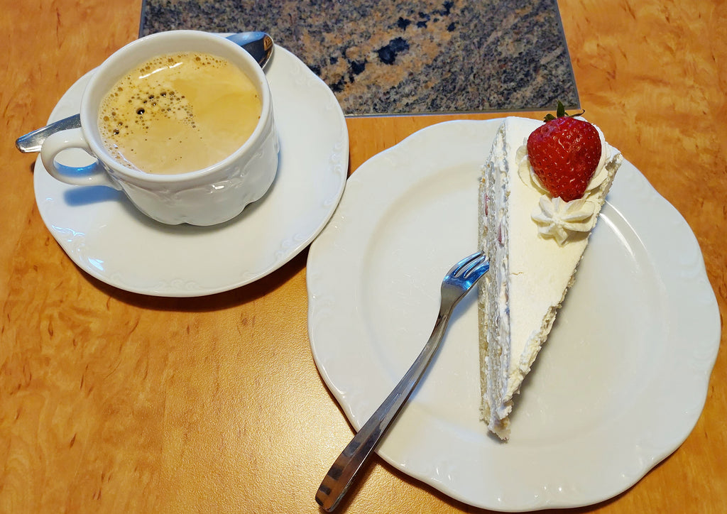Vegane Torte :     Vorbestellung und Selbstabholung